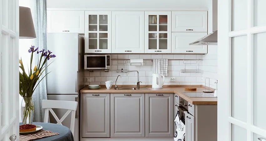 کابینت ترکیب رنگ سفید و طوسی